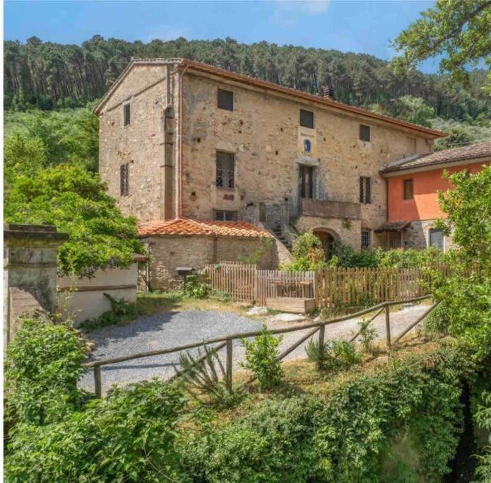 Uno Spazio Di Relax In Toscana Apartment Buti ภายนอก รูปภาพ