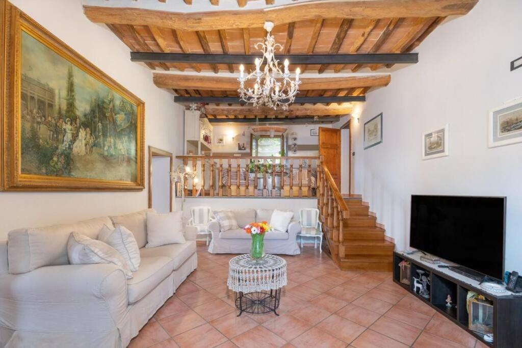 Uno Spazio Di Relax In Toscana Apartment Buti ภายนอก รูปภาพ